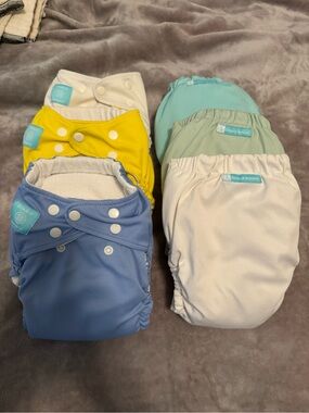 6 Charlie Banana Reusable Cloth Diapers with Inserts (Size Large)